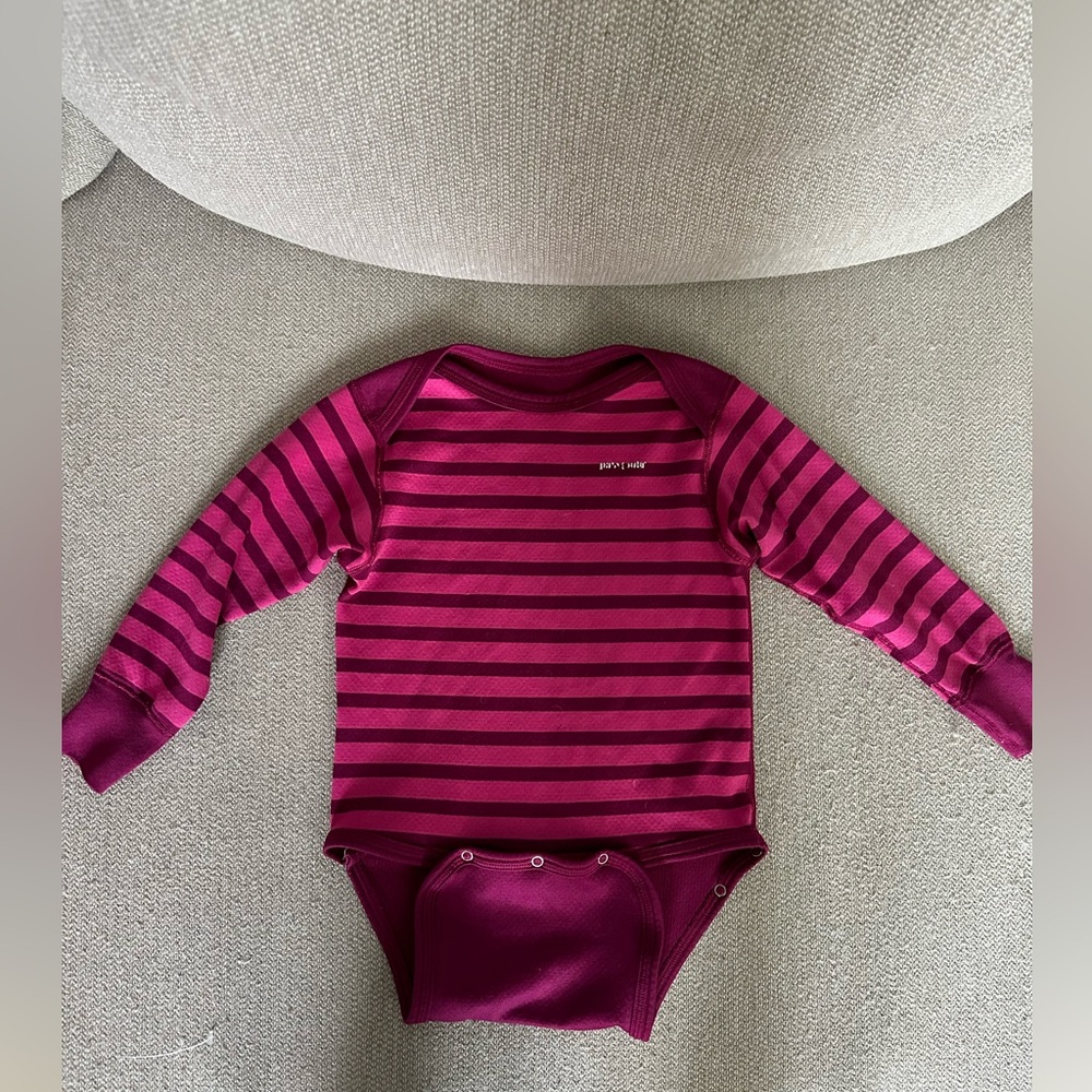 Patagonia capeline baselayer bodysuit 18m